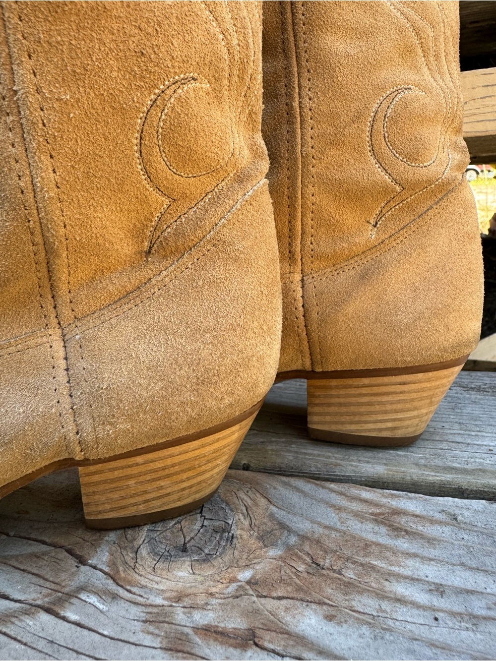 80’s 90’s Vintage Dingo Tan Soft Suede Western Heeled Cowboy Boots - Picture 3 of 6